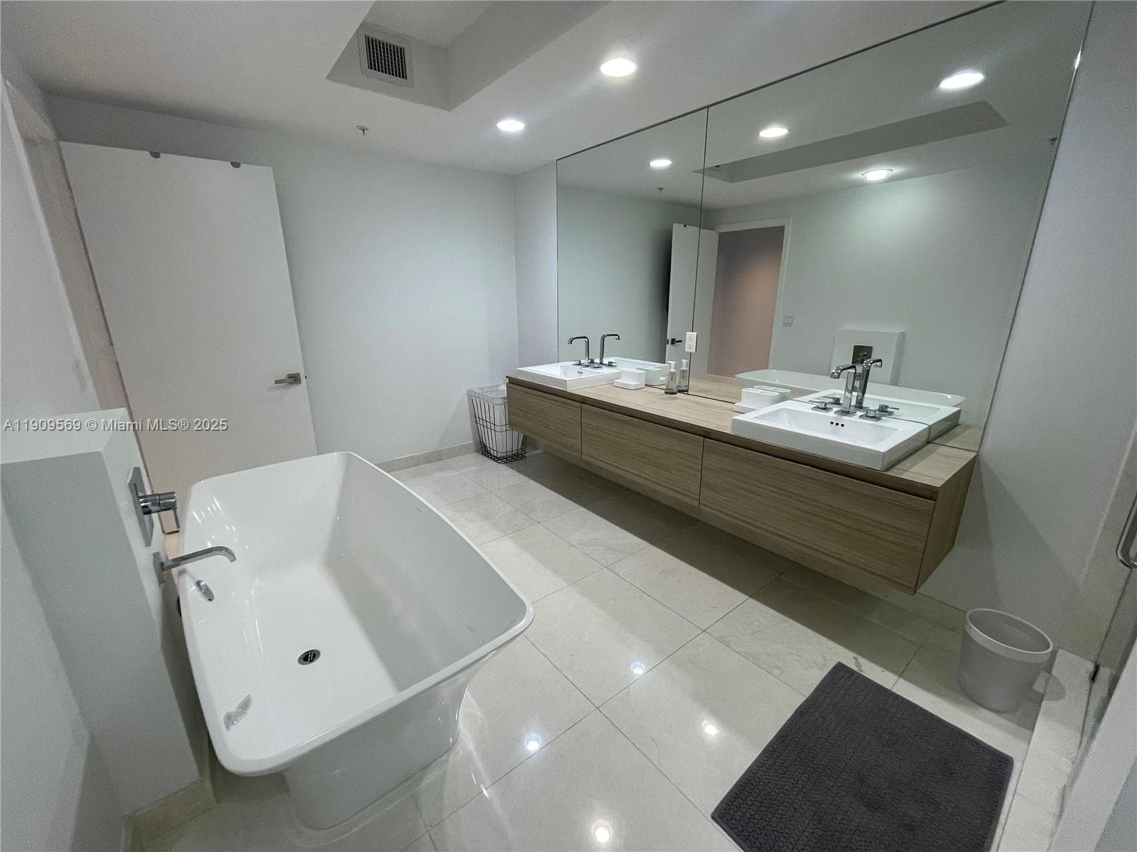 MARINA PALMS RESIDENCES N · #1506 in North Miami Beach - Photo 21