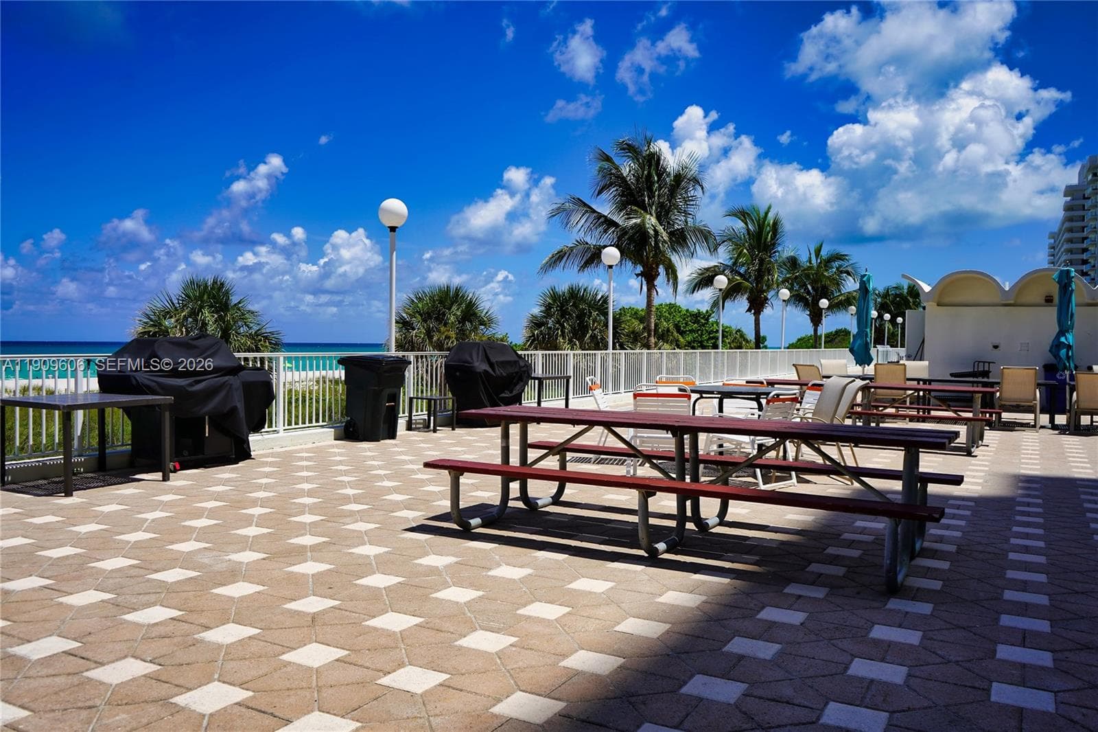 ARLEN BEACH CONDO · #417 in Miami Beach - Photo 14