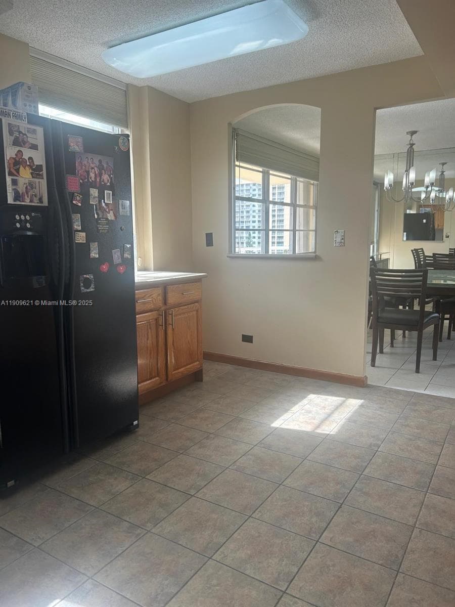 WINSTON TOWERS 200 · #1205 in Sunny Isles Beach - Photo 6