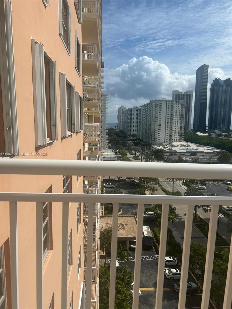 WINSTON TOWERS 200 · #1205 in Sunny Isles Beach - Photo 13