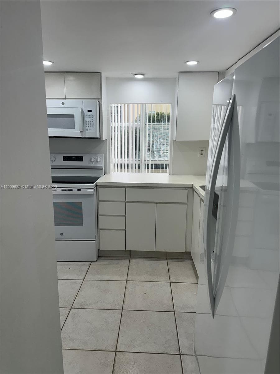 AVILA SOUTH CONDO · #322 in Sunny Isles Beach - Photo 10