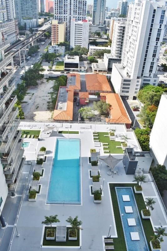 NEO VERTIKA CONDO · #2325 in Miami - Photo 10