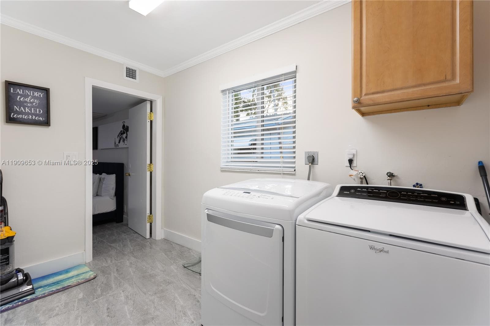 418 SE 3rd Ter #0 photo 36