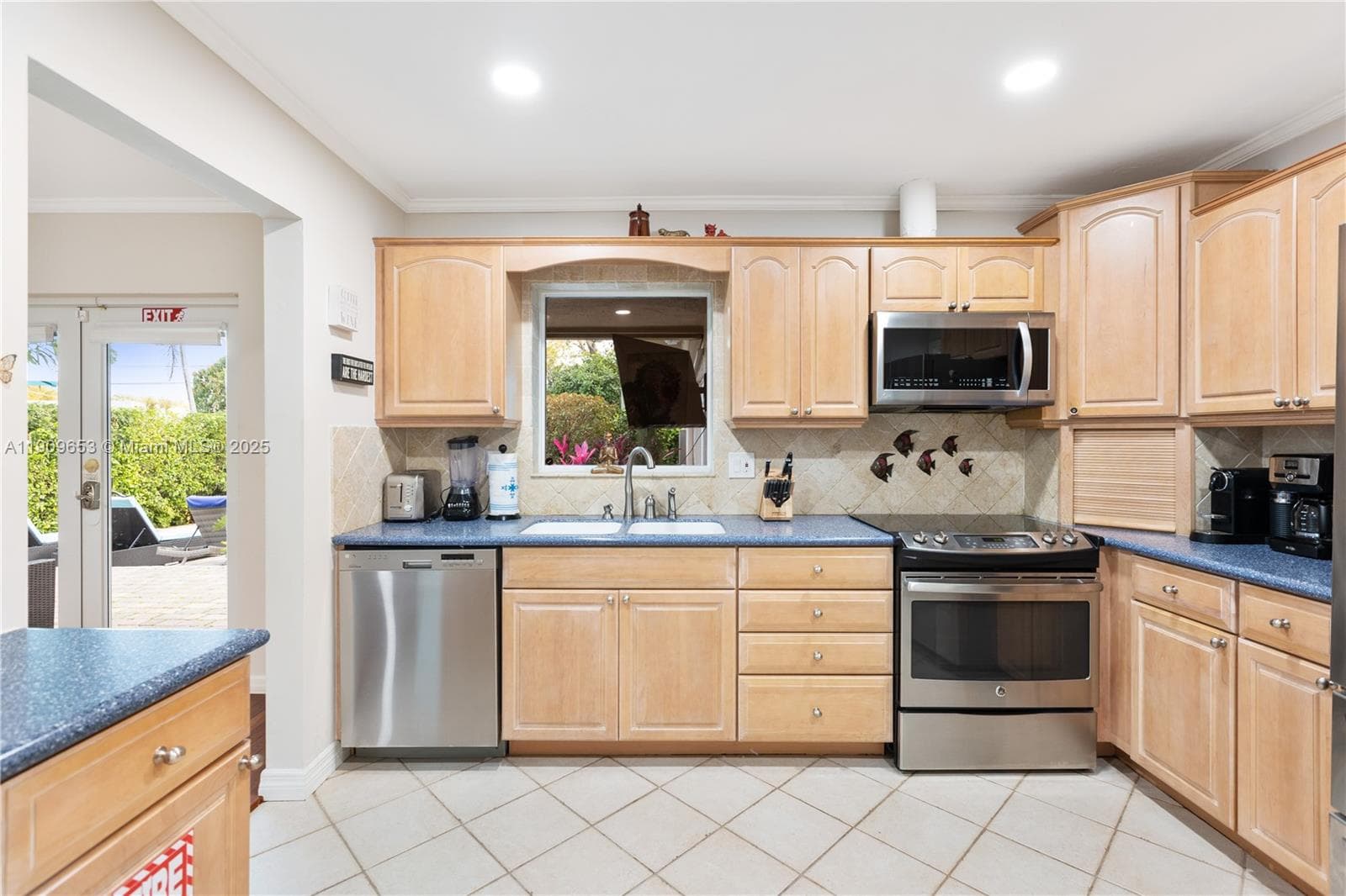 418 SE 3rd Ter #0 photo 32