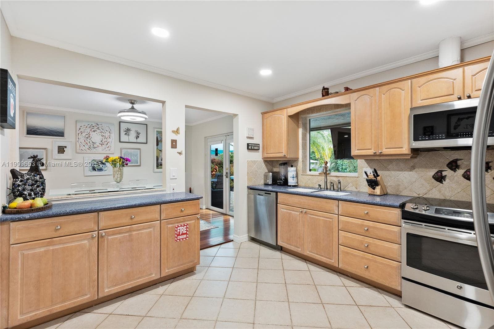 418 SE 3rd Ter #0 photo 33