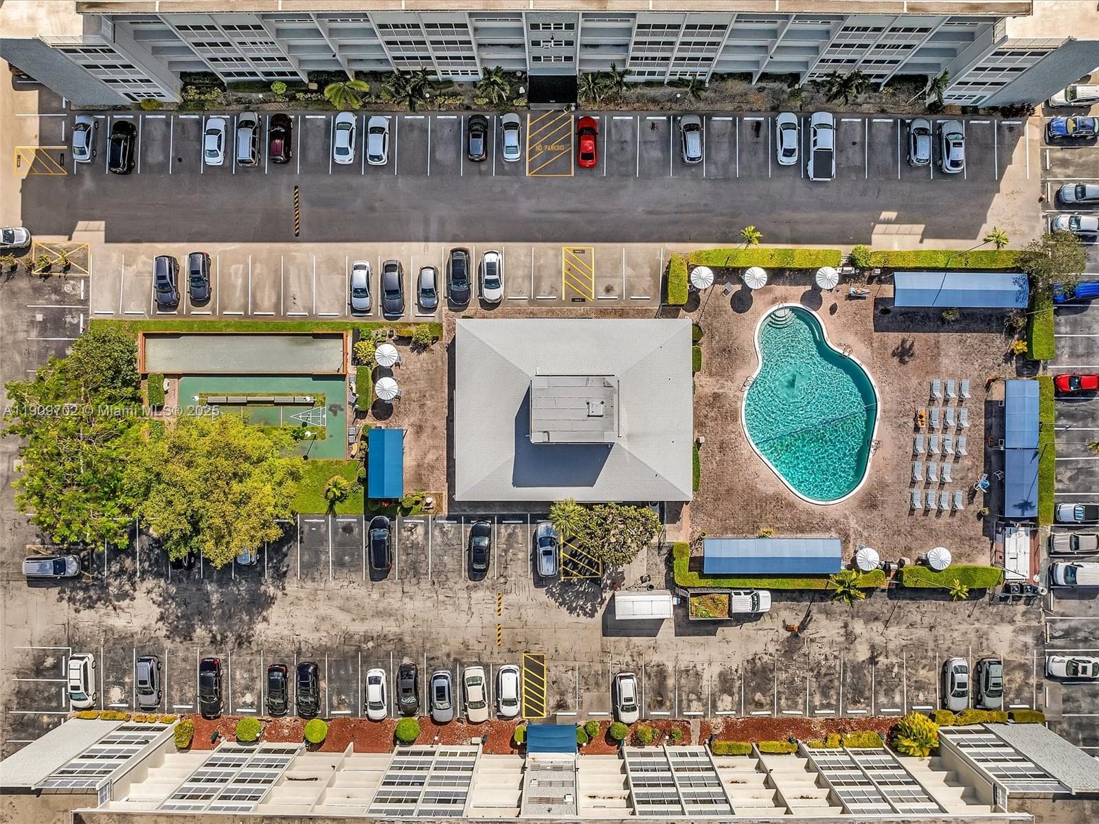 FIRST GULFSTREAM GARDEN · #403C in Hallandale Beach - Photo 22