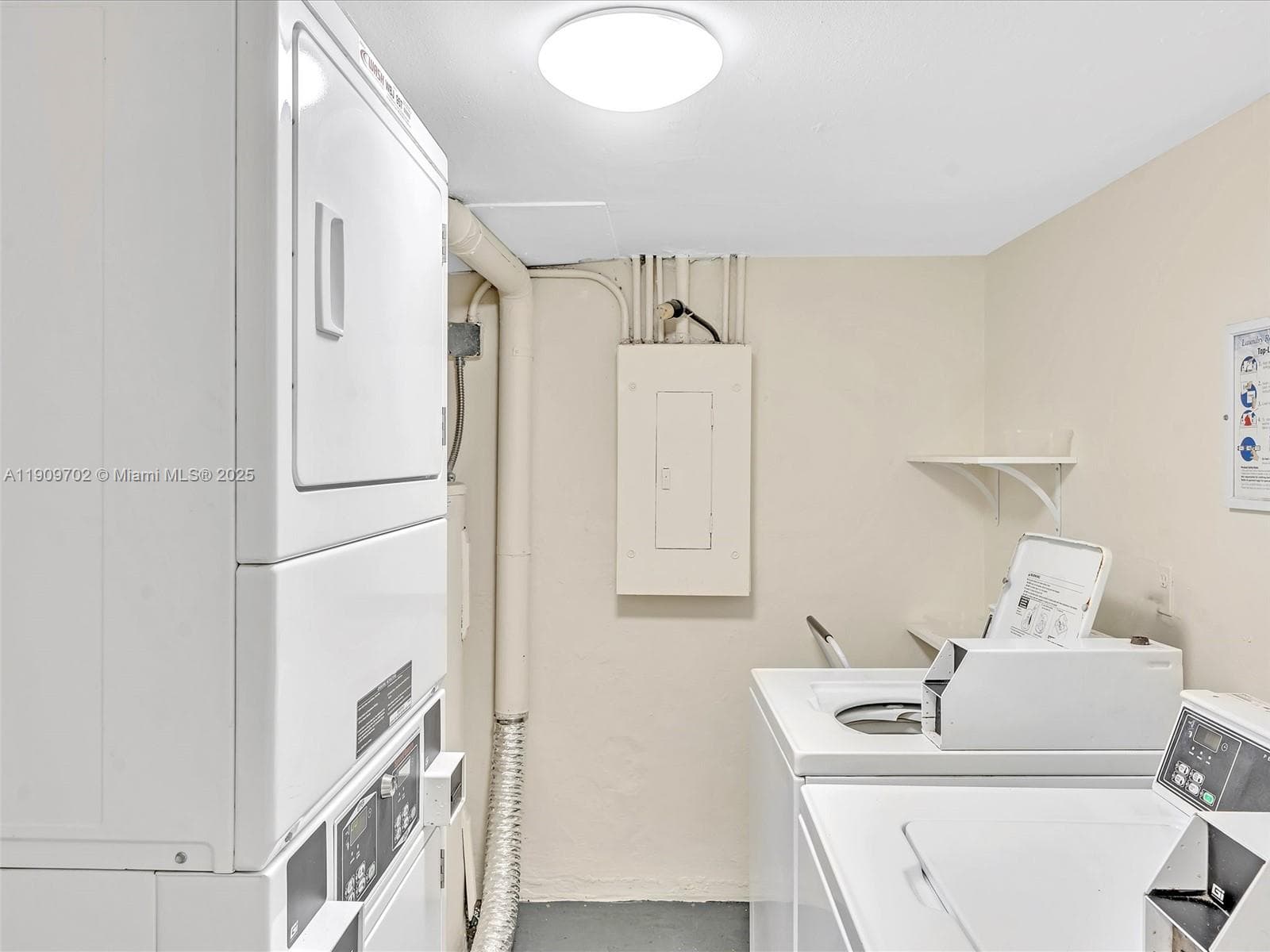 FIRST GULFSTREAM GARDEN · #403C in Hallandale Beach - Photo 24