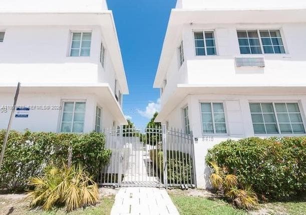 THE LOFTS AT COLLINS COND · #5 in Miami Beach - Photo 3