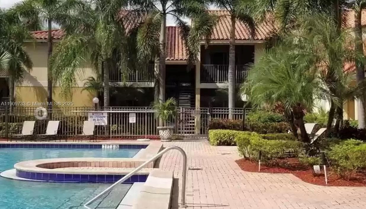 ROYAL POINCIANA CONDO · #2502 in Pompano Beach - Photo 18