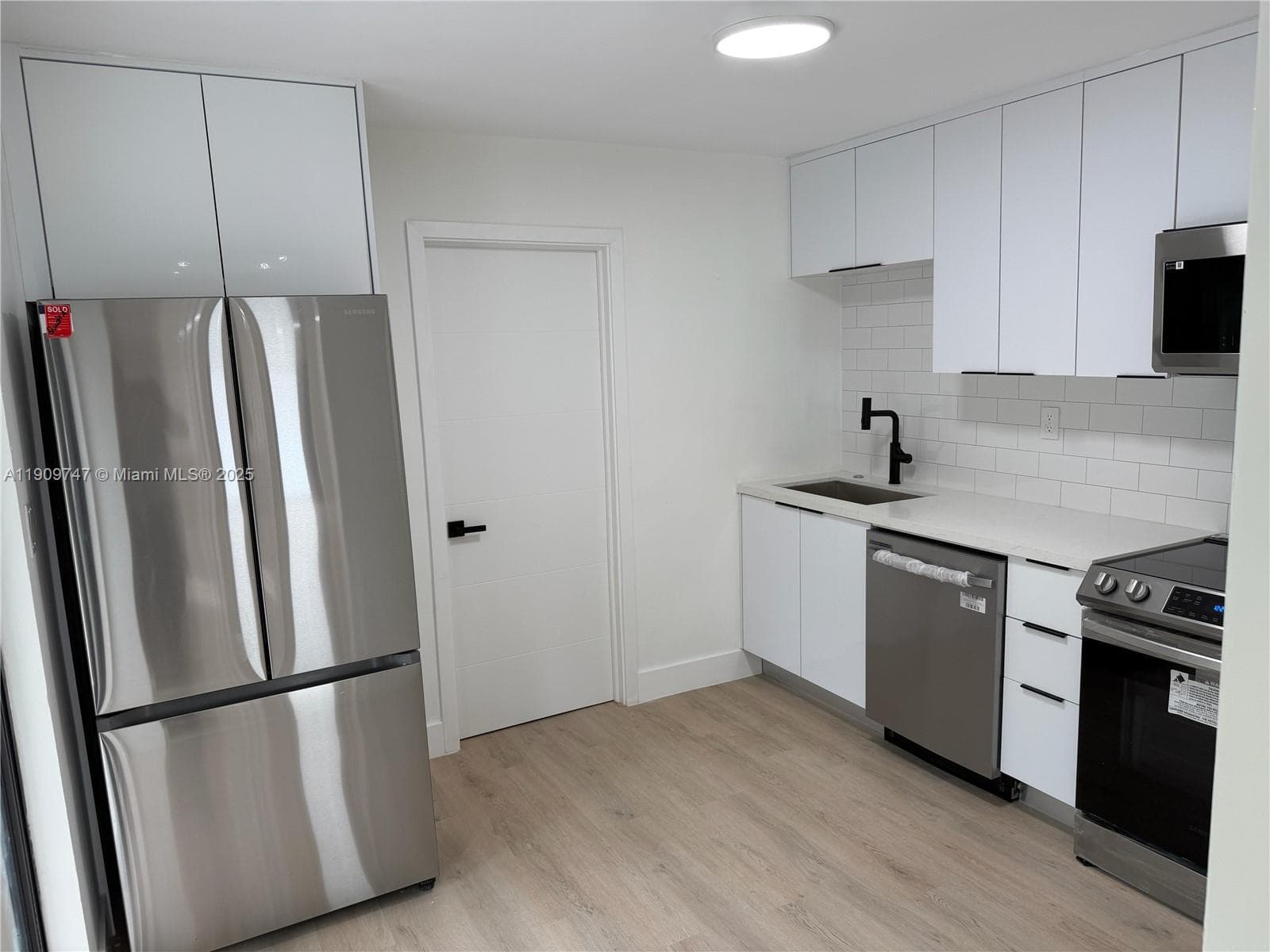 NEW APPLIANCES