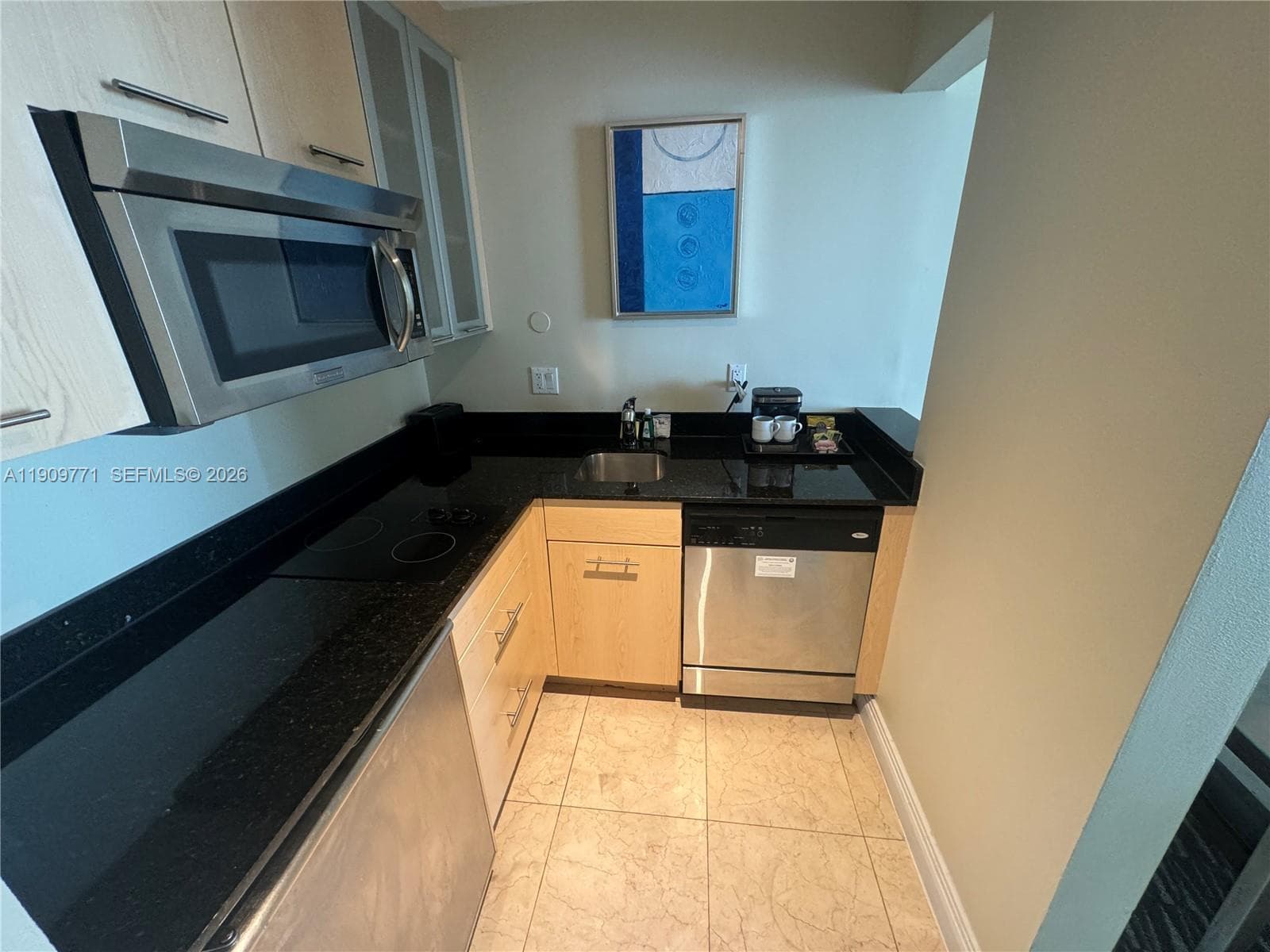 GALLERY ONE · #1132 in Fort Lauderdale - Photo 6