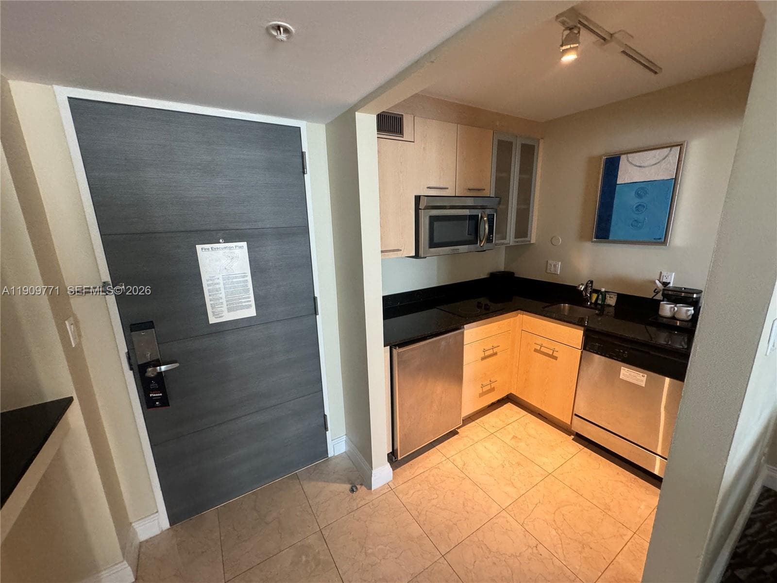 GALLERY ONE · #1132 in Fort Lauderdale - Photo 5