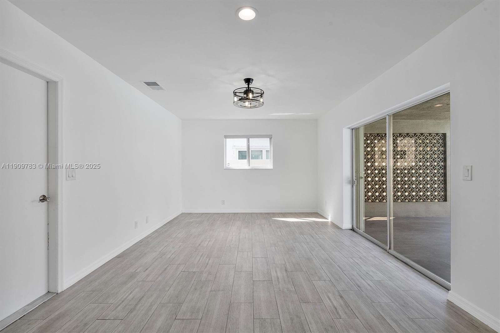 4309 Jackson St photo 16