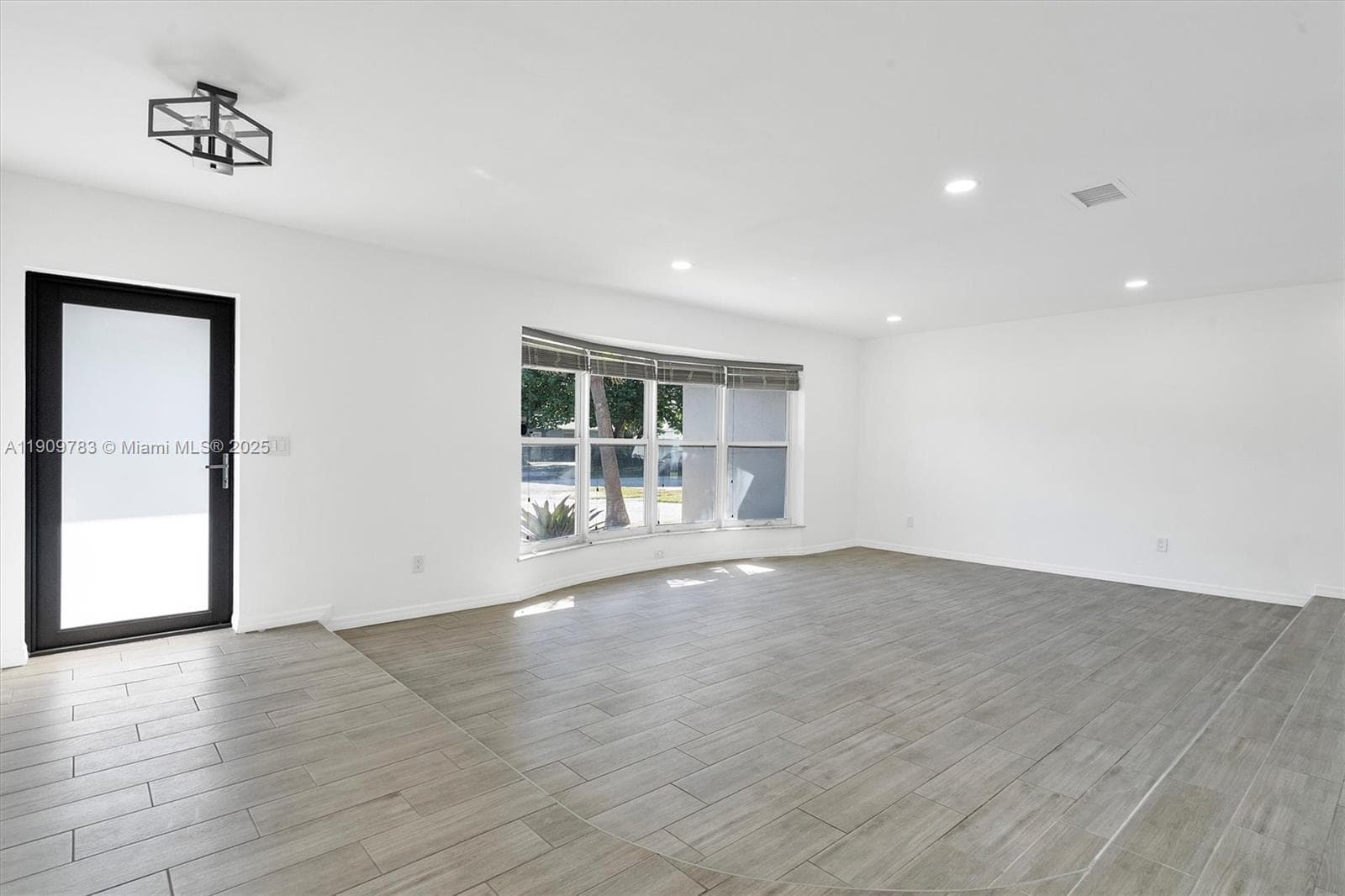 4309 Jackson St photo 5