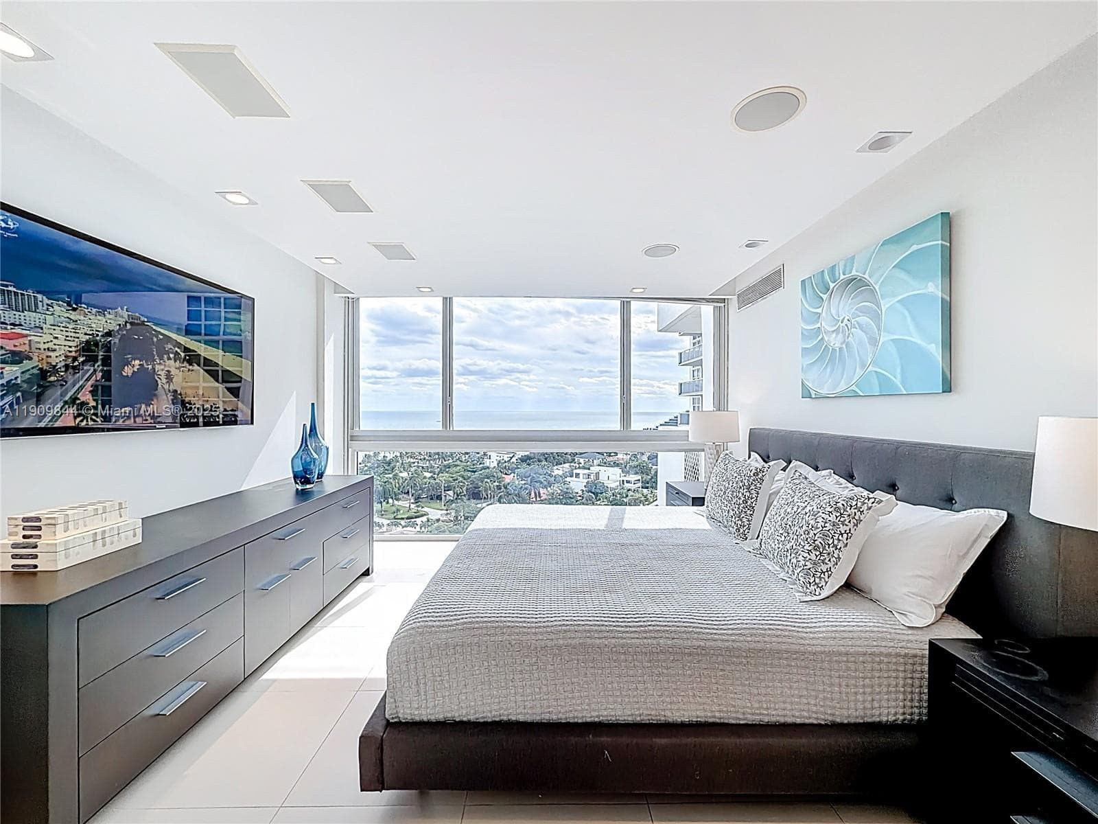 EMBASSY TOWER II INC COND · #15D in Fort Lauderdale - Photo 23