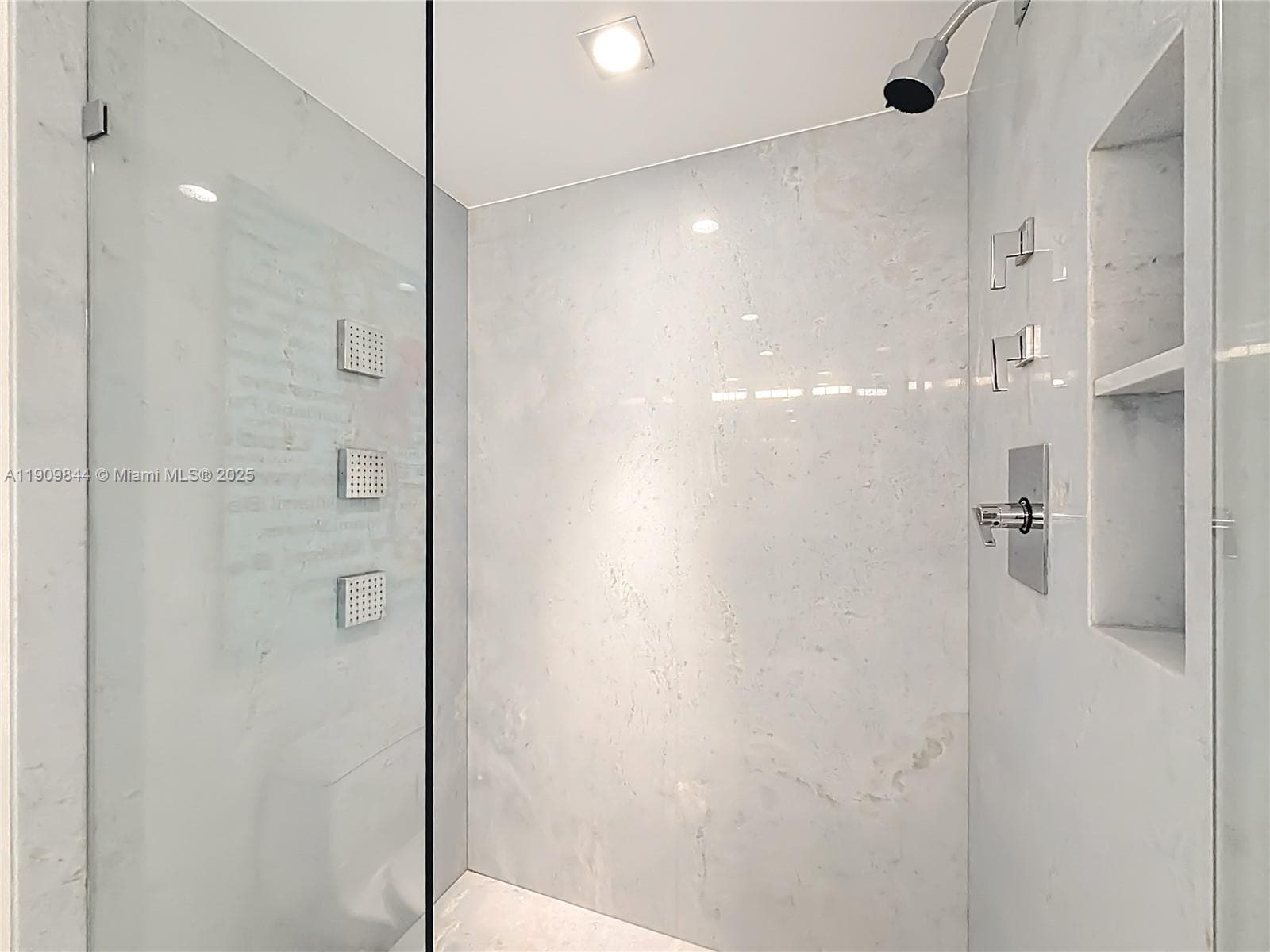 EMBASSY TOWER II INC COND · #15D in Fort Lauderdale - Photo 29