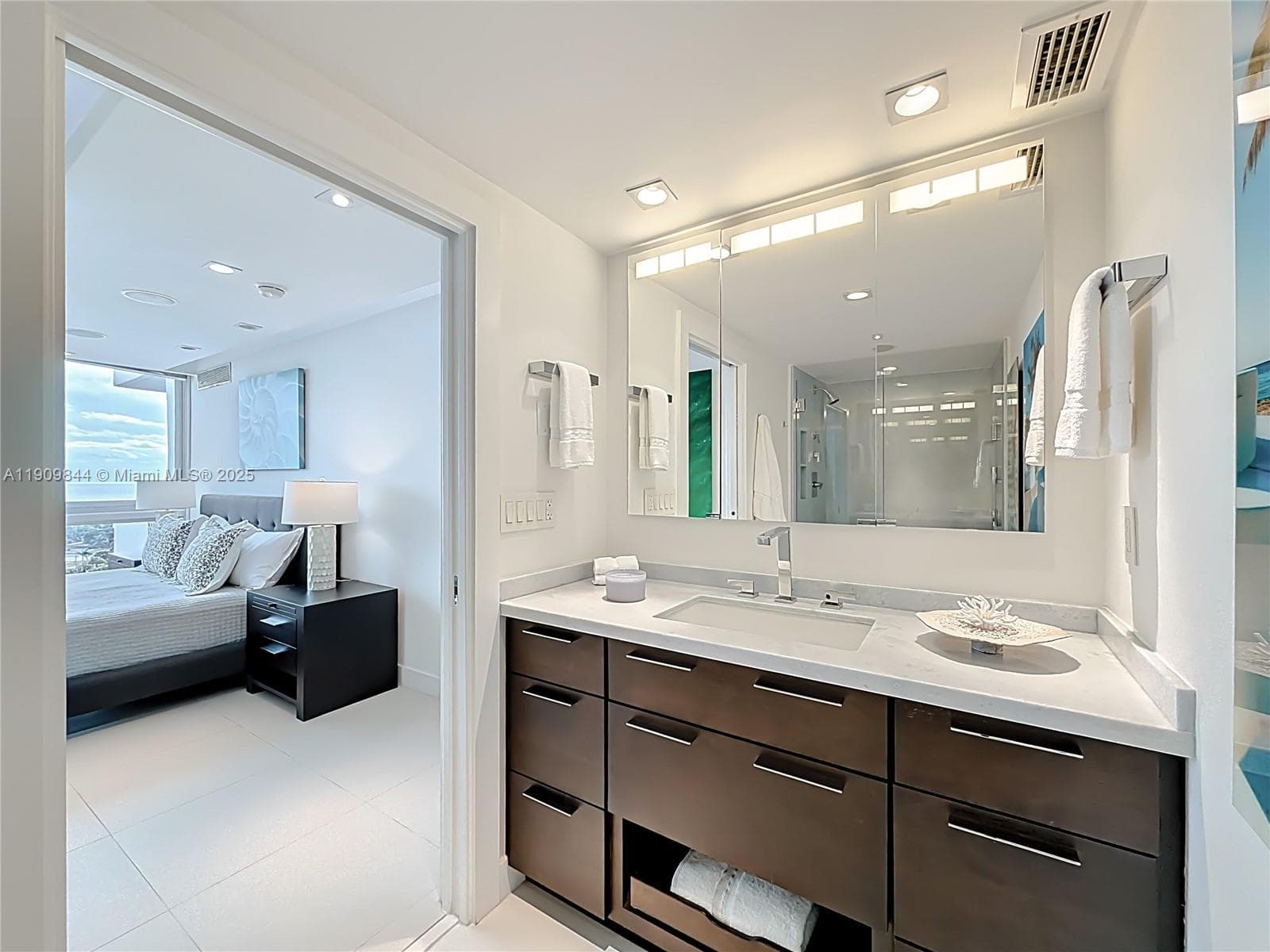 EMBASSY TOWER II INC COND · #15D in Fort Lauderdale - Photo 25
