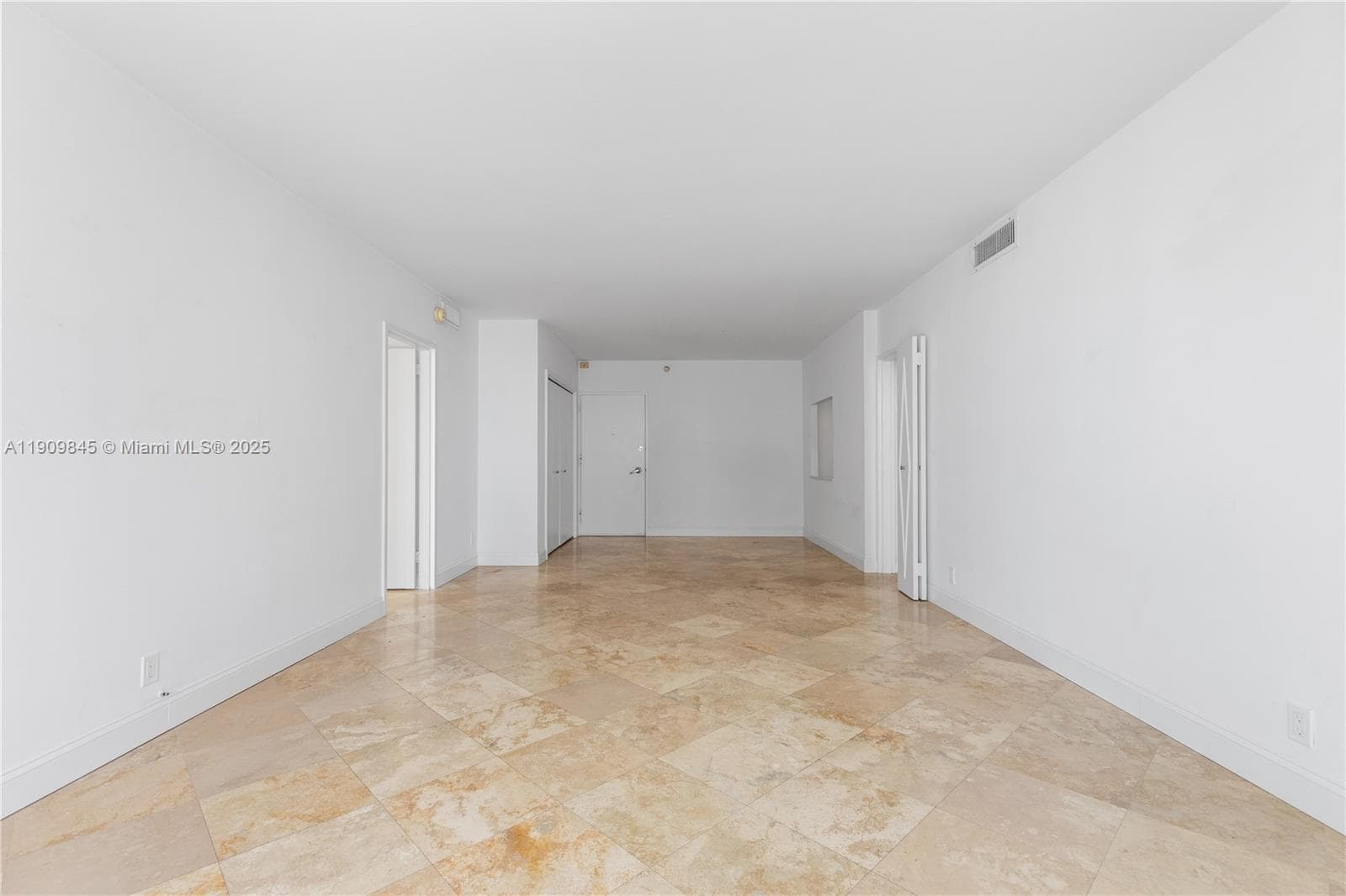 SEACOAST 5700 CONDO · #10D in Miami Beach - Photo 10
