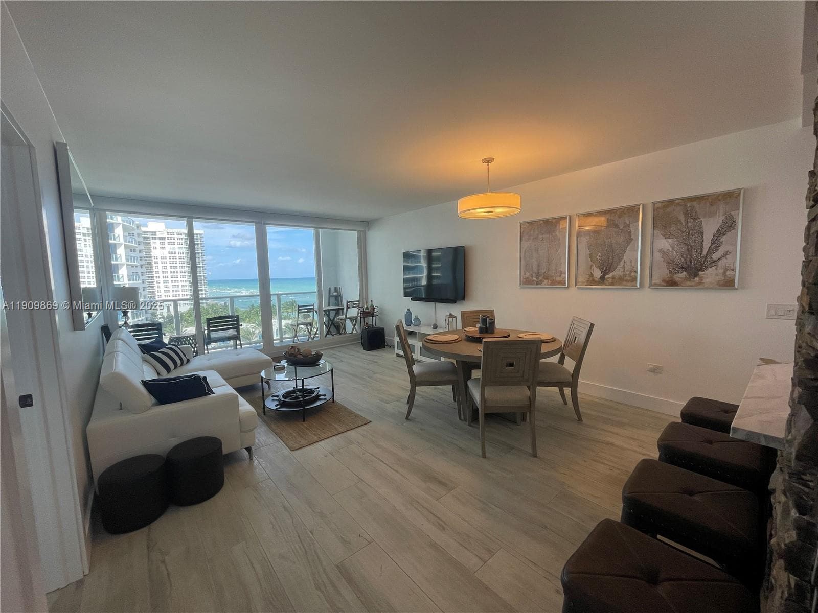 ALEXANDER TOWERS CONDO · #811 in Hollywood - Photo 4