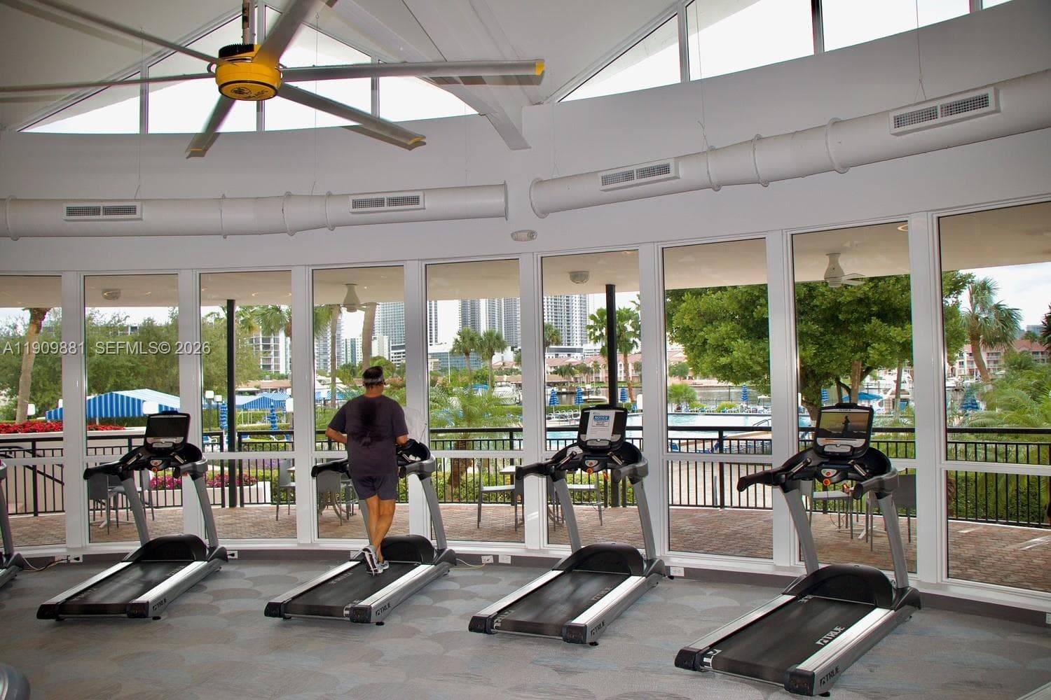 THE OLYMPUS CONDO · #920 in Hallandale Beach - Photo 6