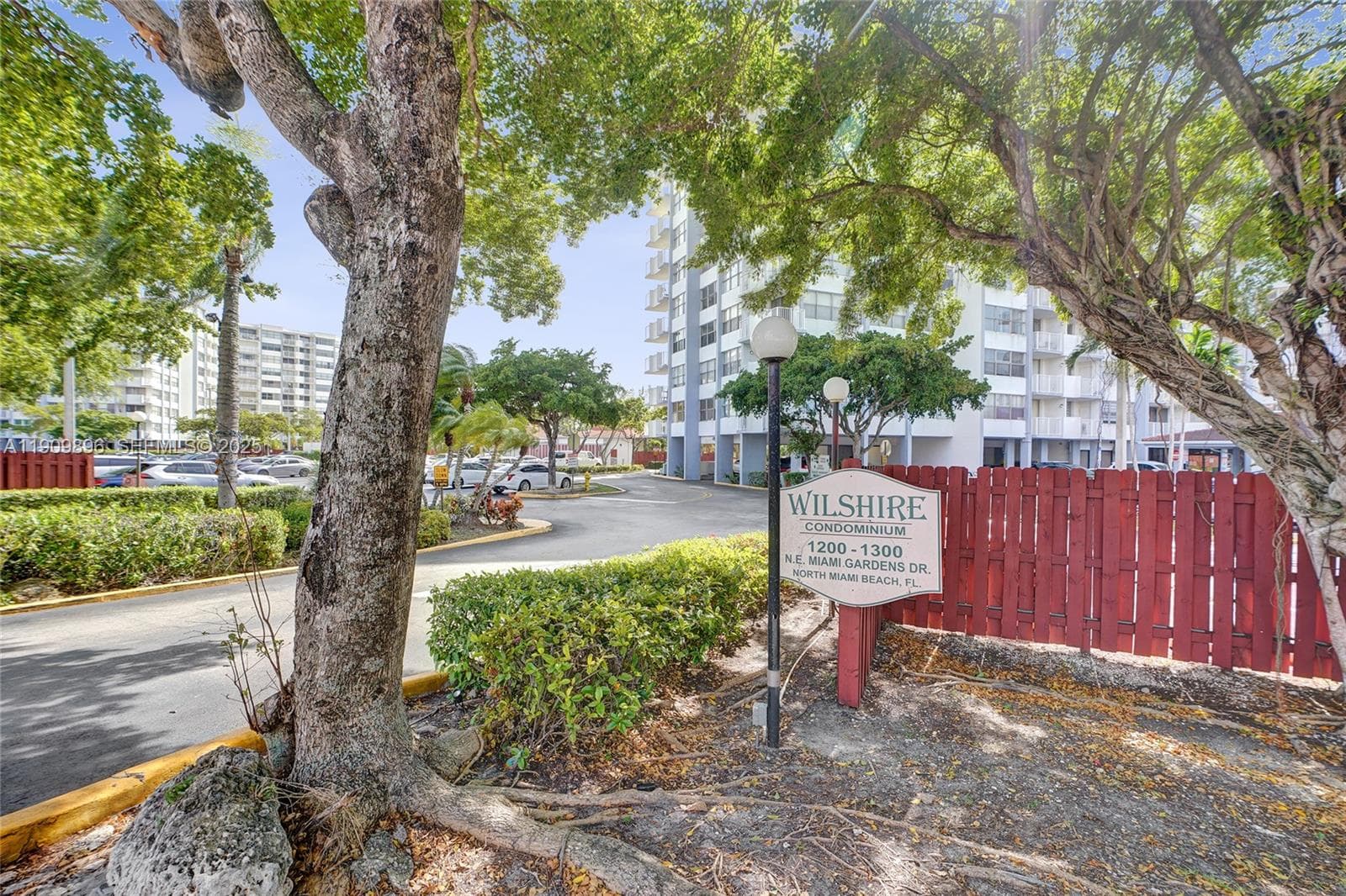 The Wilshire · #320E in Miami - Photo 8