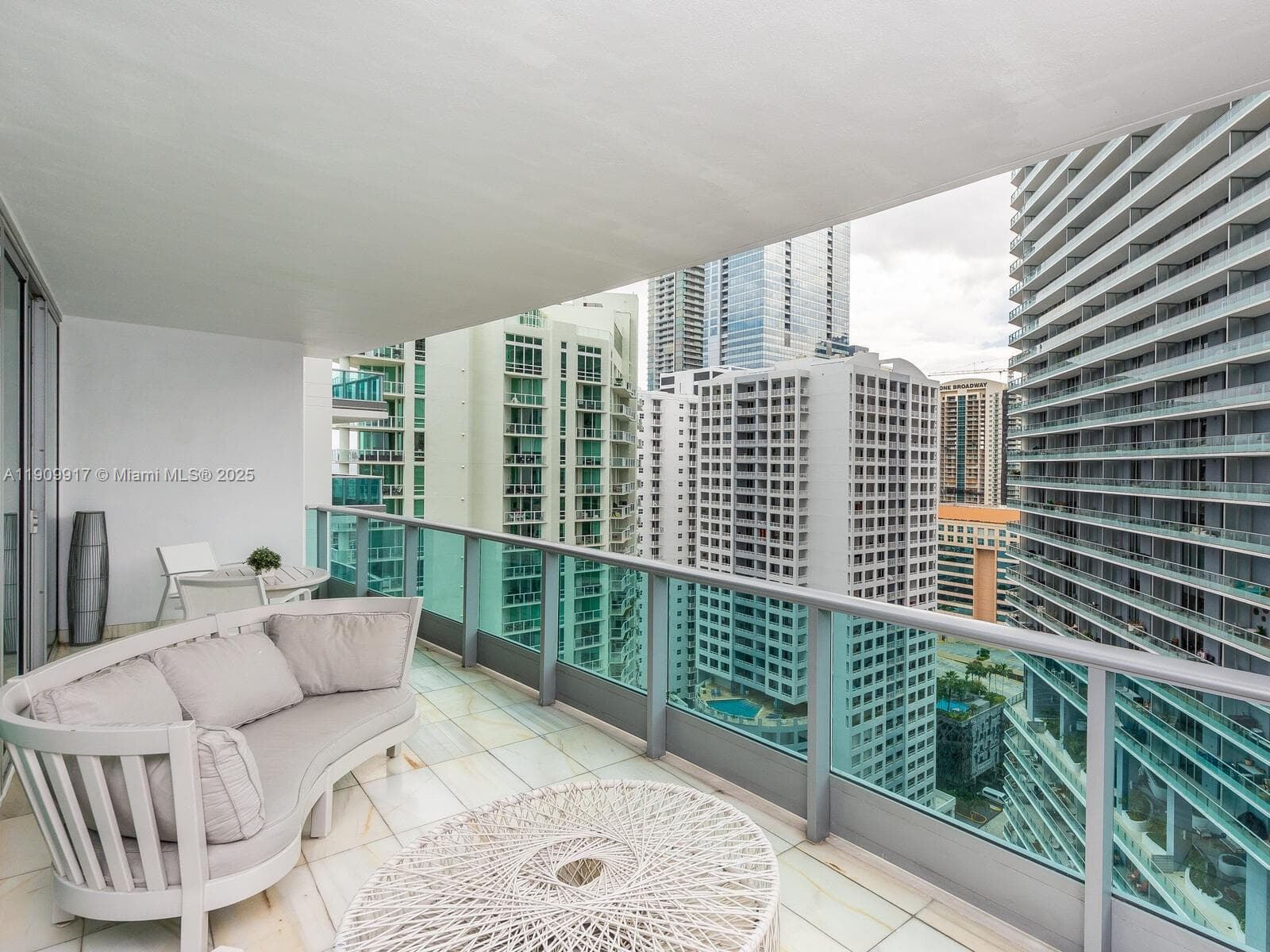 Jade Brickell · #2307 in Miami - Photo 23