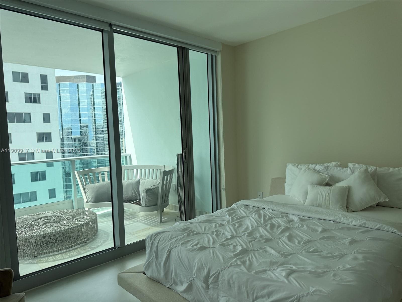 Jade Brickell · #2307 in Miami - Photo 30