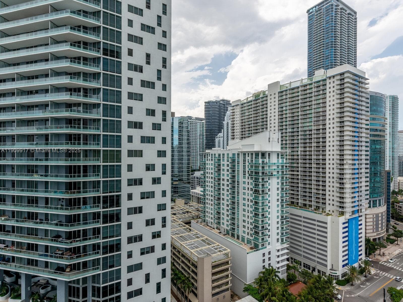 Jade Brickell · #2307 in Miami - Photo 35