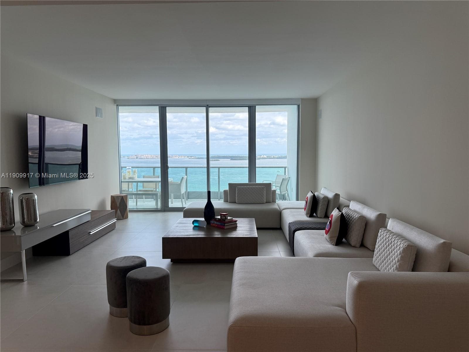Jade Brickell · #2307 in Miami - Photo 4