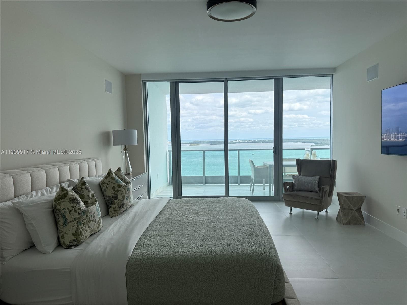 Jade Brickell · #2307 in Miami - Photo 8