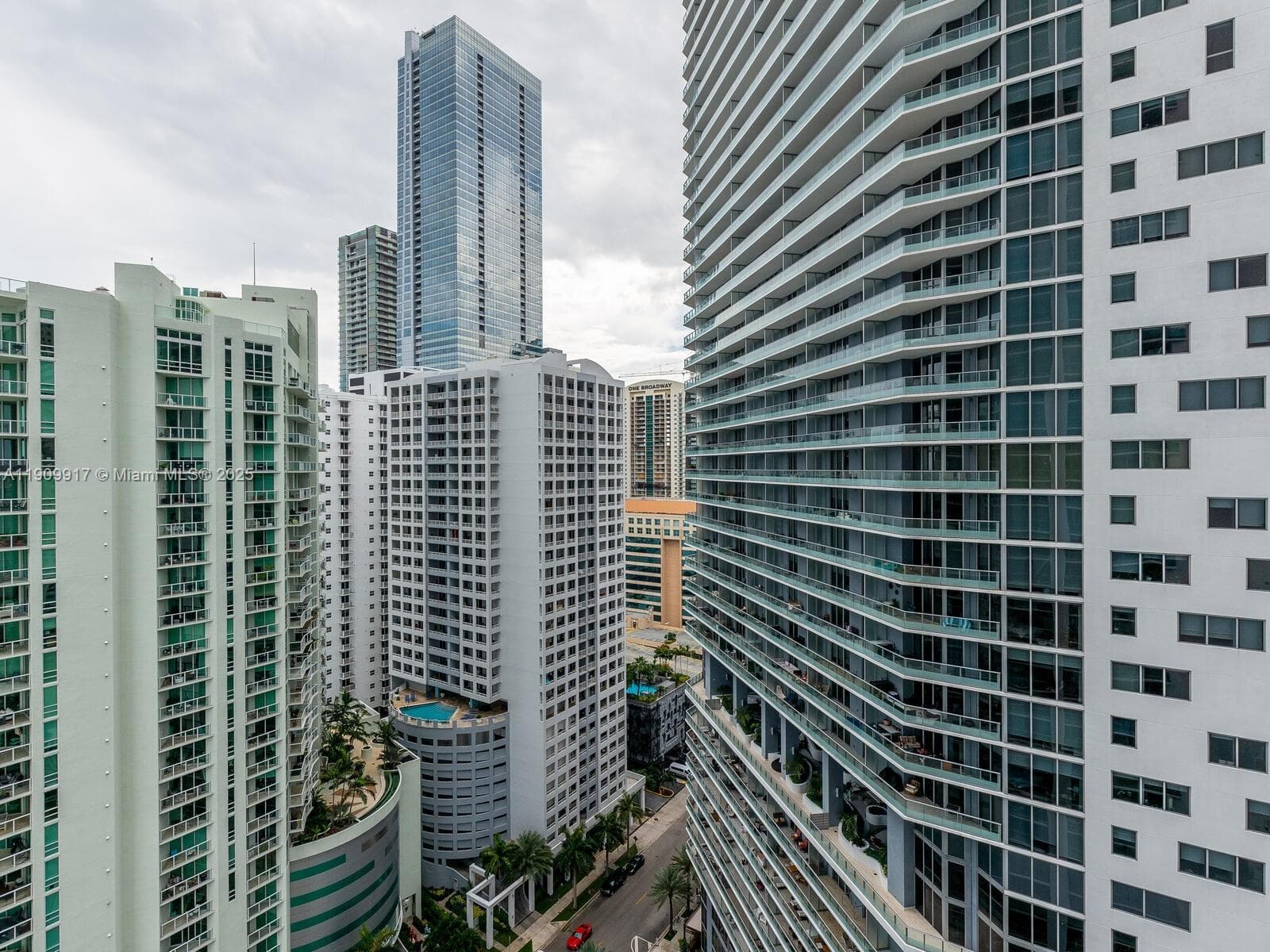 Jade Brickell · #2307 in Miami - Photo 25