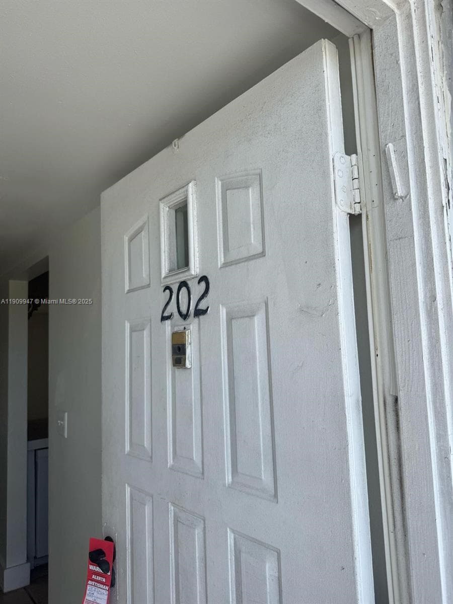 monterey · #202-4B in Miami - Photo 2
