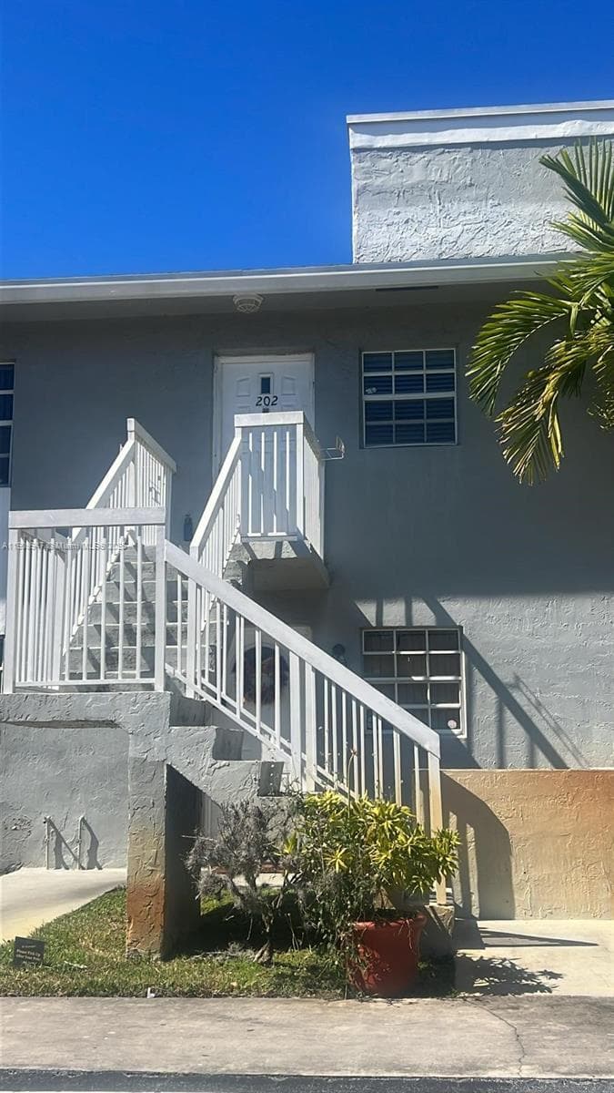 monterey · #202-4B in Miami - Photo 1