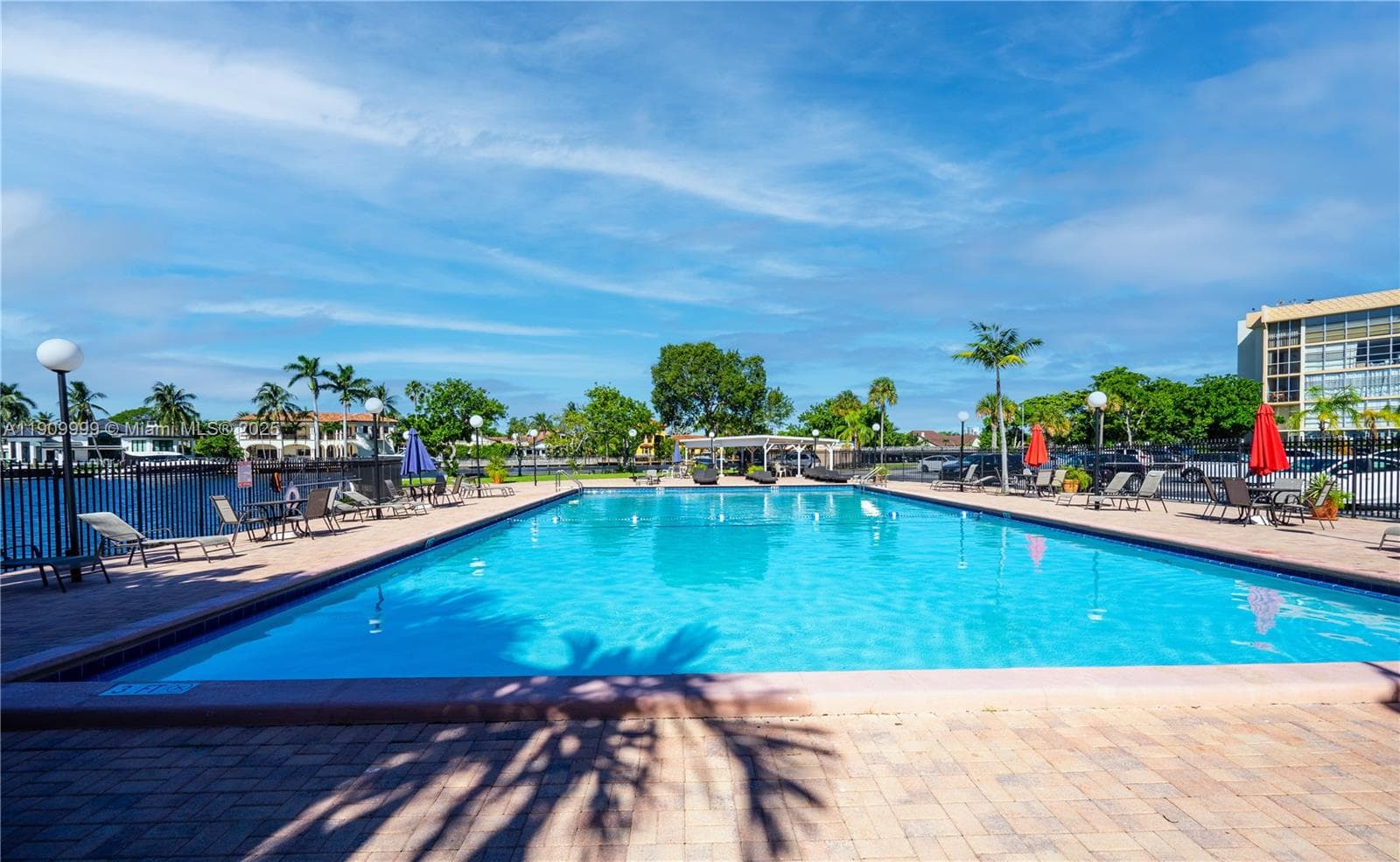 DESOTO PARK CONDO · #517 in Hallandale Beach - Photo 17