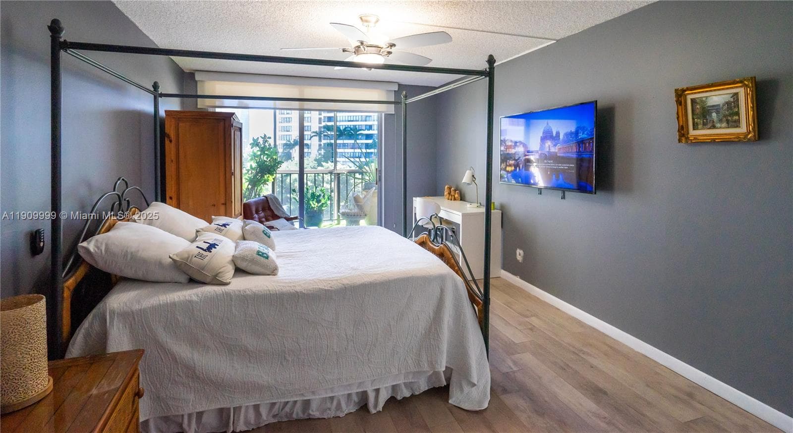 DESOTO PARK CONDO · #517 in Hallandale Beach - Photo 10