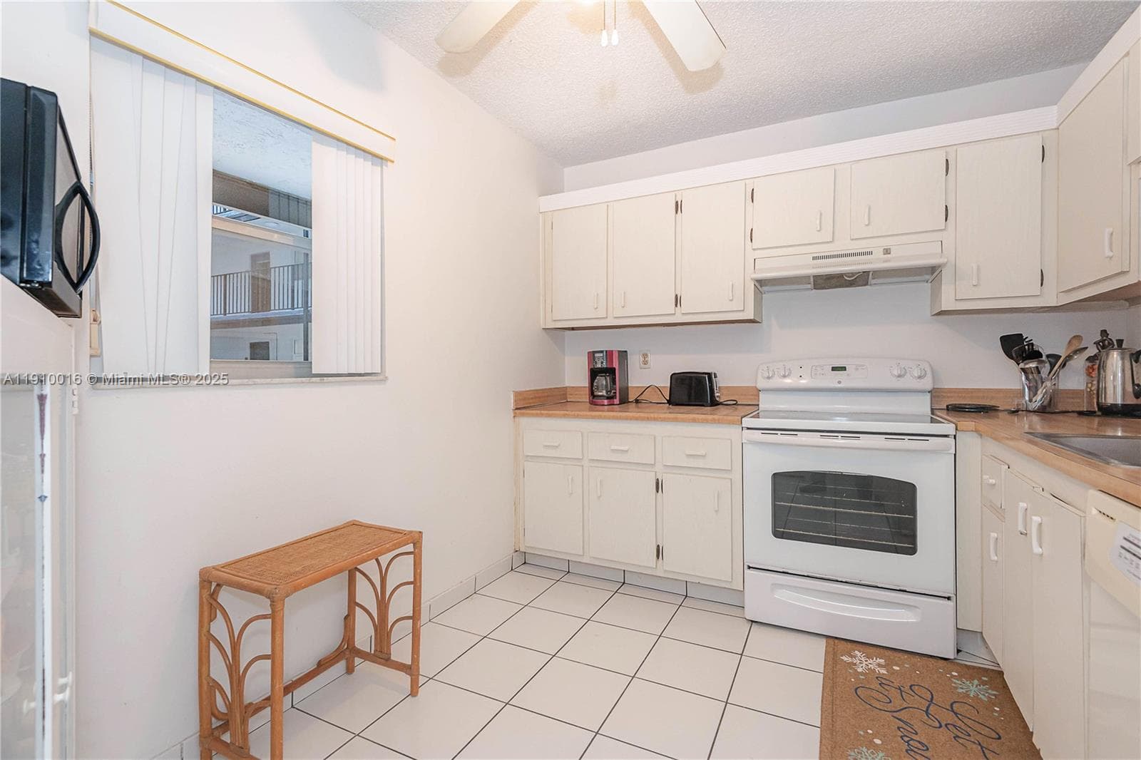 SOMERSET · #115J in Lauderdale Lakes - Photo 3