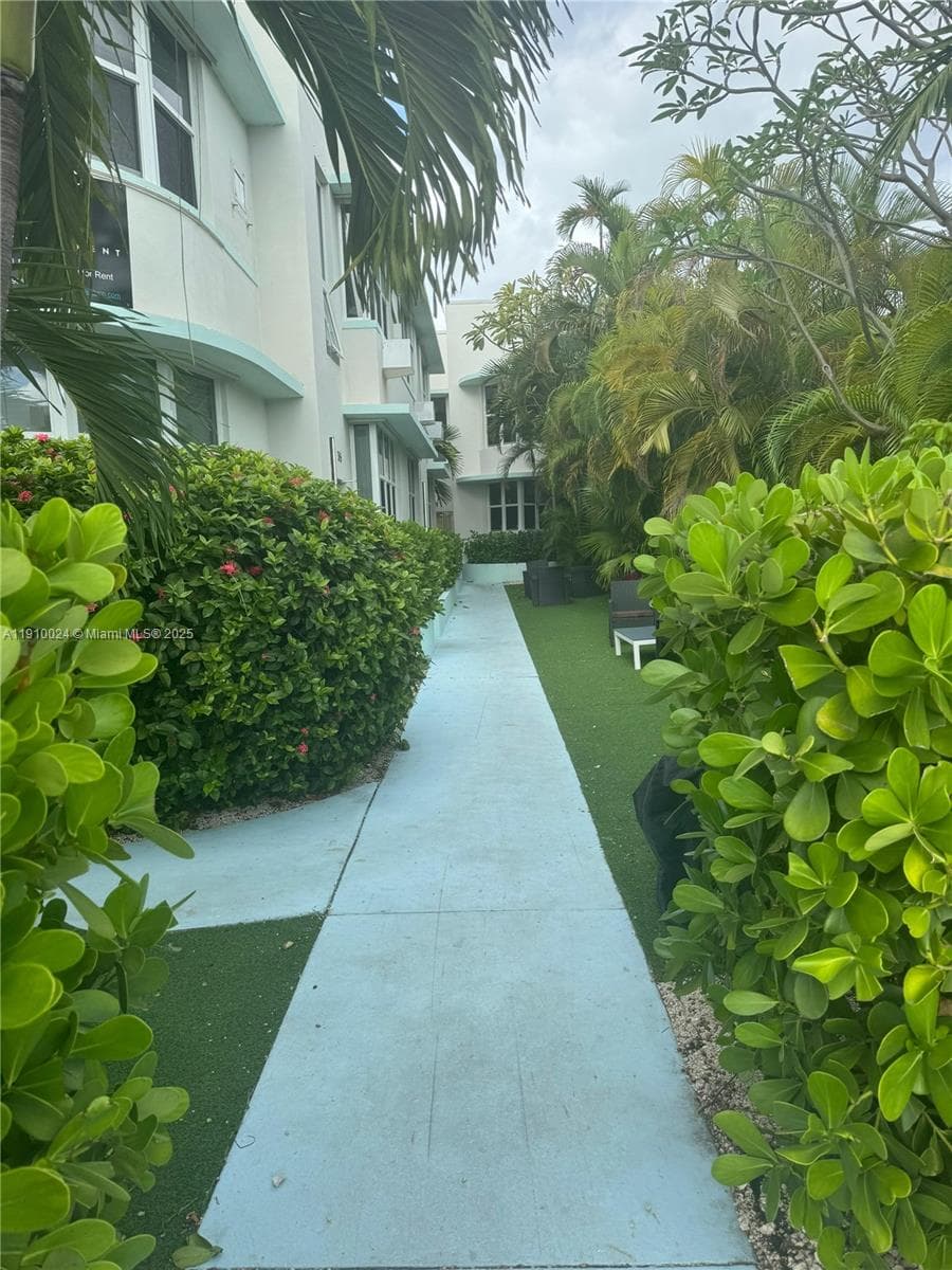 FAIRGREEN R/S · #15 in Miami Beach - Photo 8