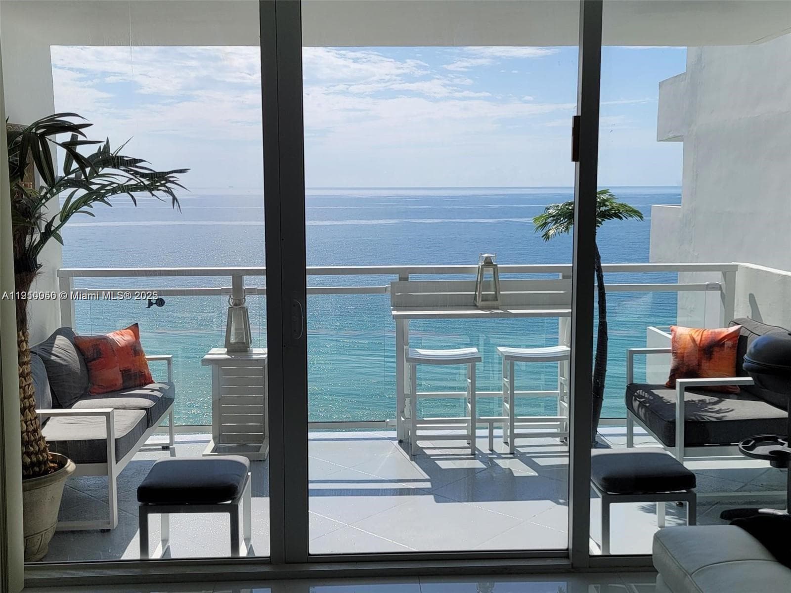 PARKER PLAZA CONDO ESTATE · #1815 in Hallandale Beach - Photo 4