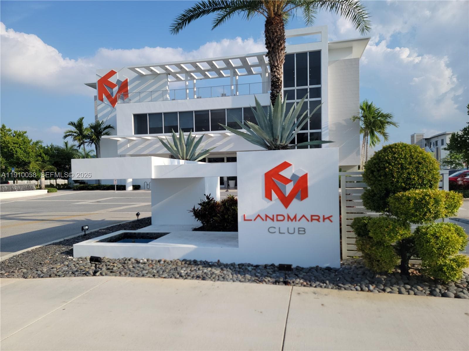 Landmark · #203 in Doral - Photo 17