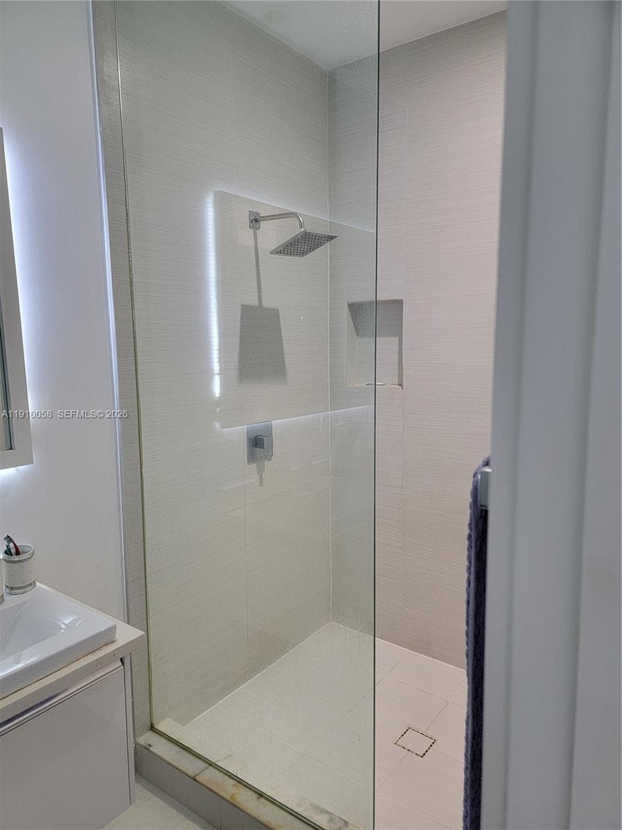 Landmark · #203 in Doral - Photo 7