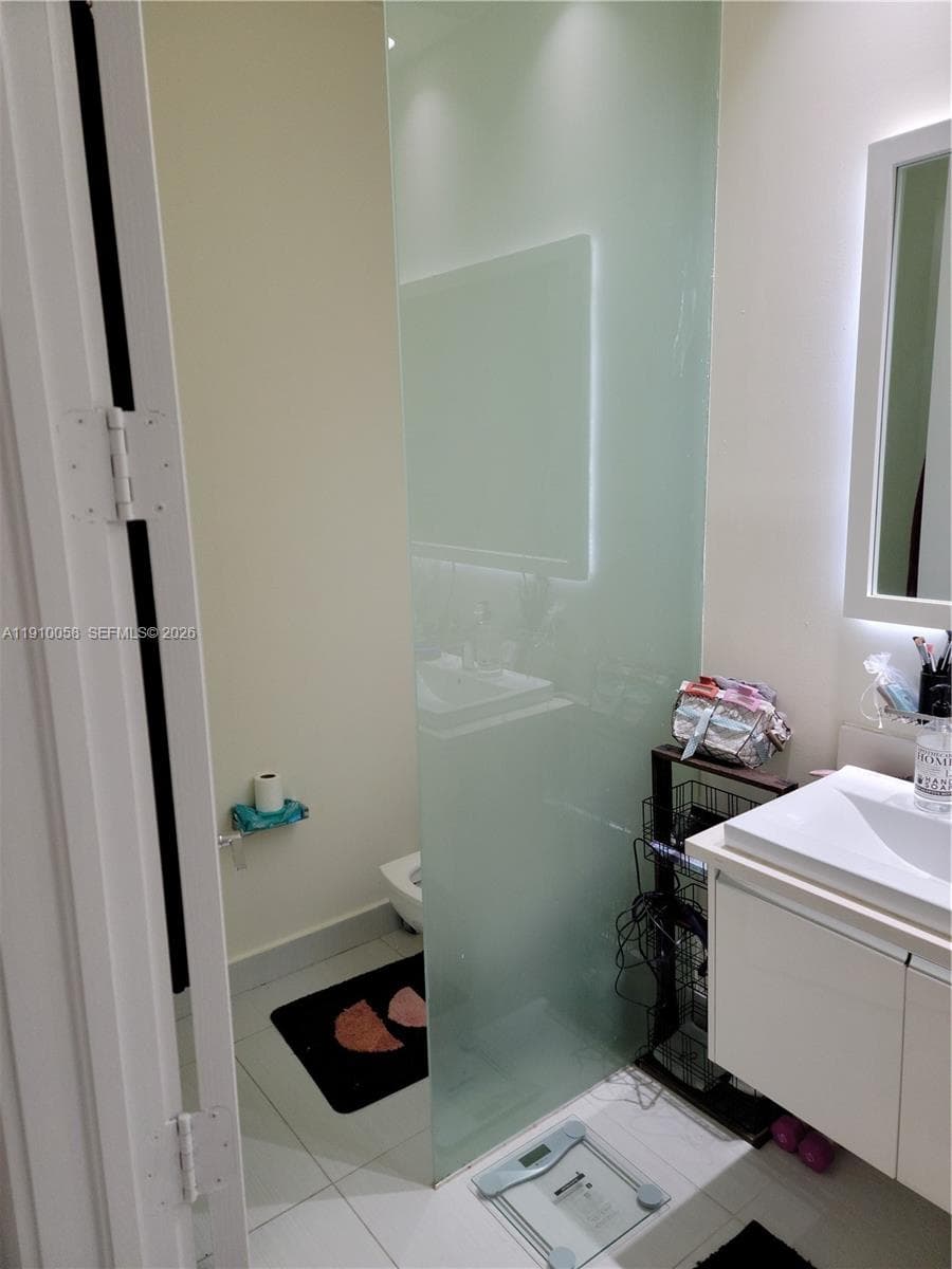Landmark · #203 in Doral - Photo 15