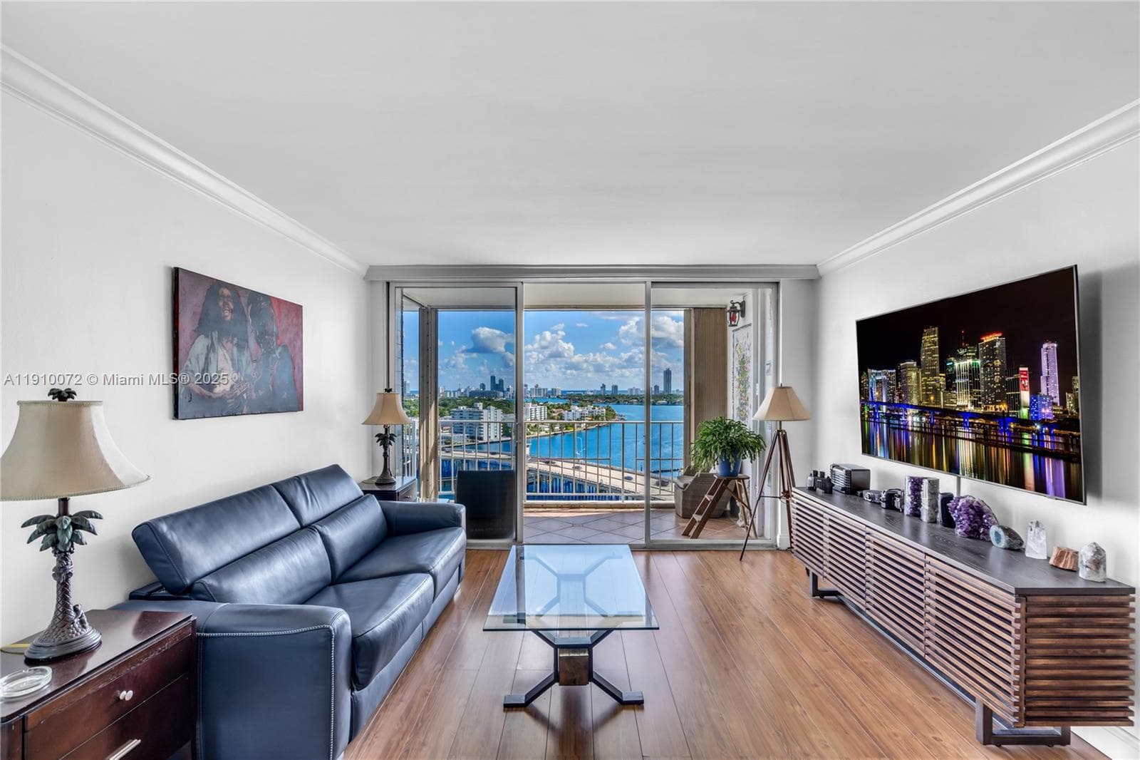 Kennedy House · #PHI in North Bay Village - Photo 12