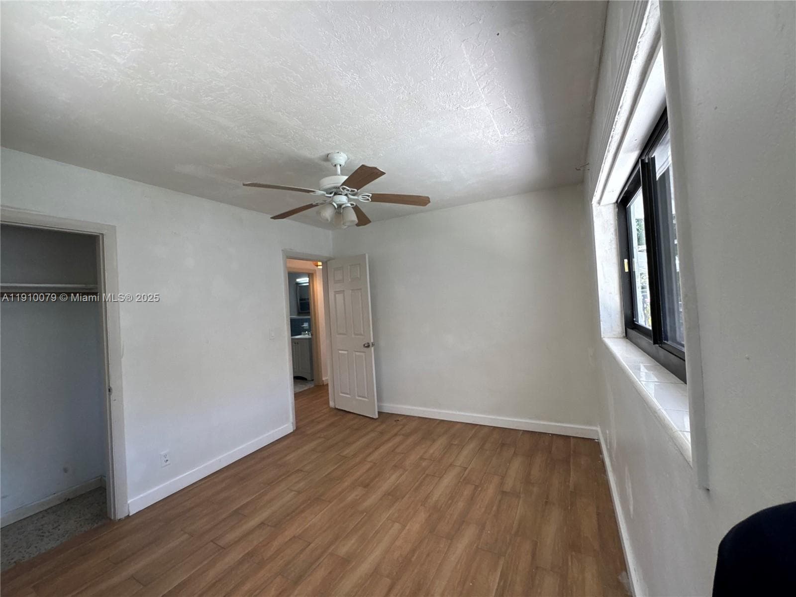 630 NW 14th Way photo 17