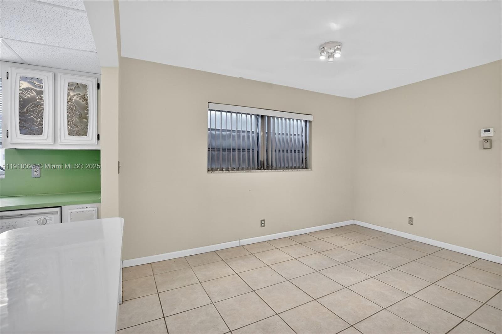 BEVERLY HILLS CONDO · #T218 in Hollywood - Photo 13