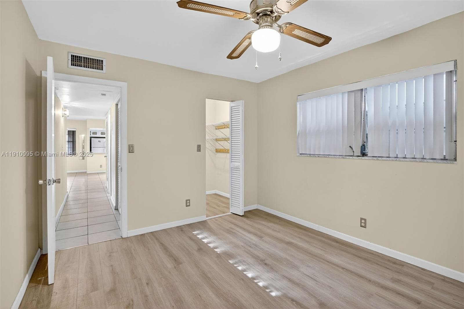 BEVERLY HILLS CONDO · #T218 in Hollywood - Photo 24