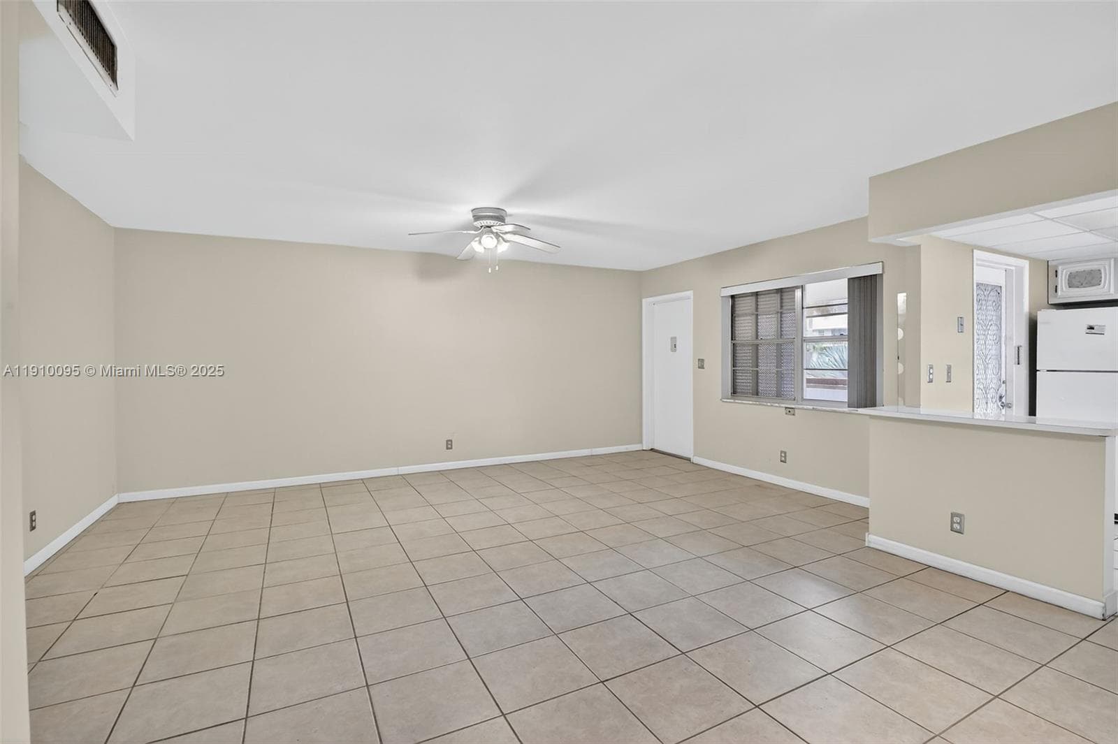 BEVERLY HILLS CONDO · #T218 in Hollywood - Photo 14