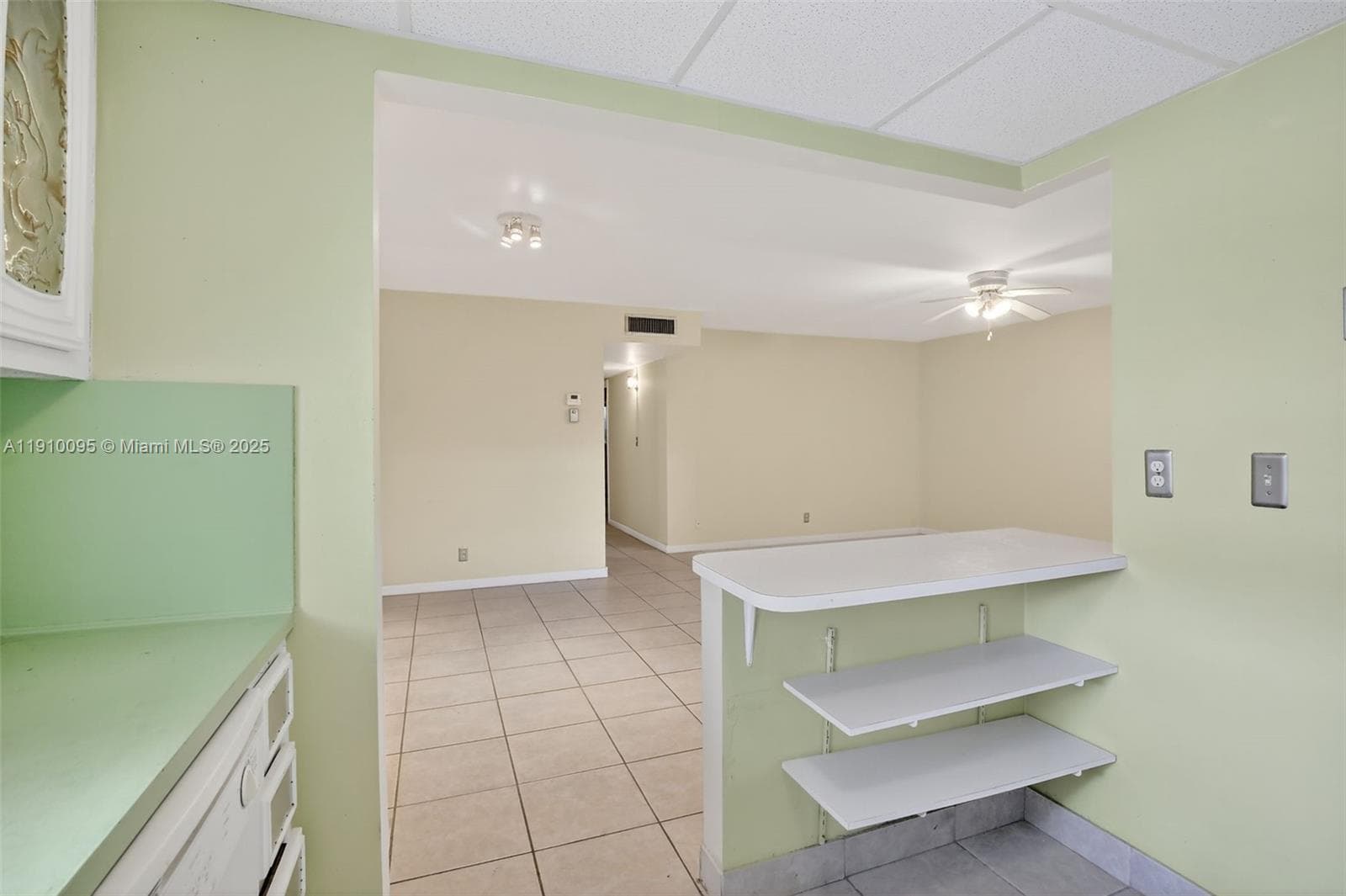 BEVERLY HILLS CONDO · #T218 in Hollywood - Photo 11