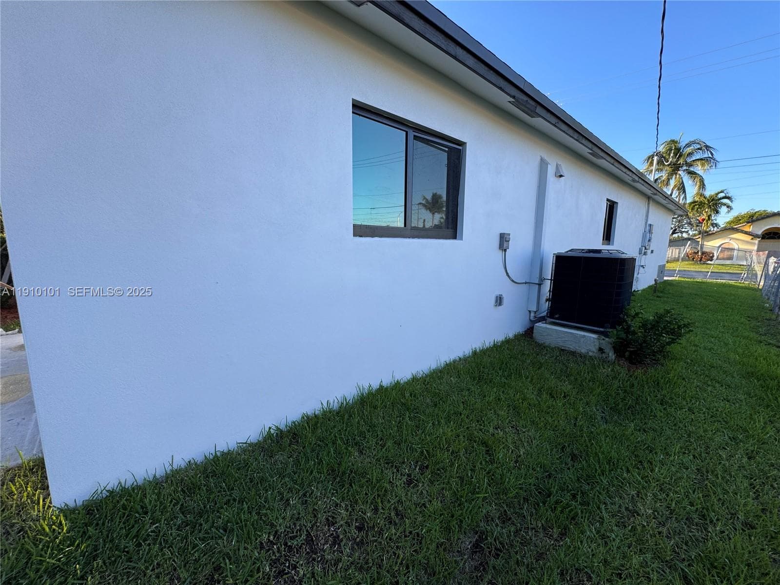 2430 NW 22nd Rd photo 3