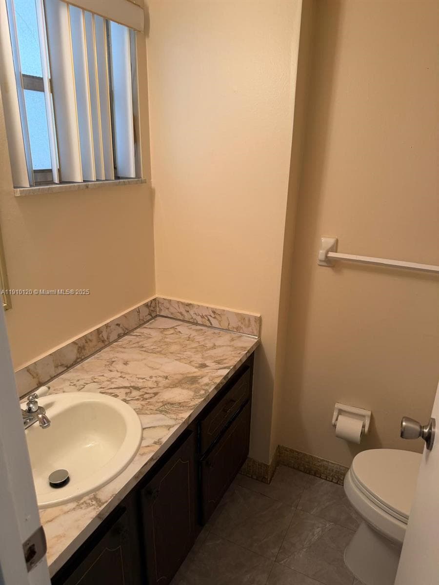 Gulfstream garden 4 · #105 in Hallandale Beach - Photo 7