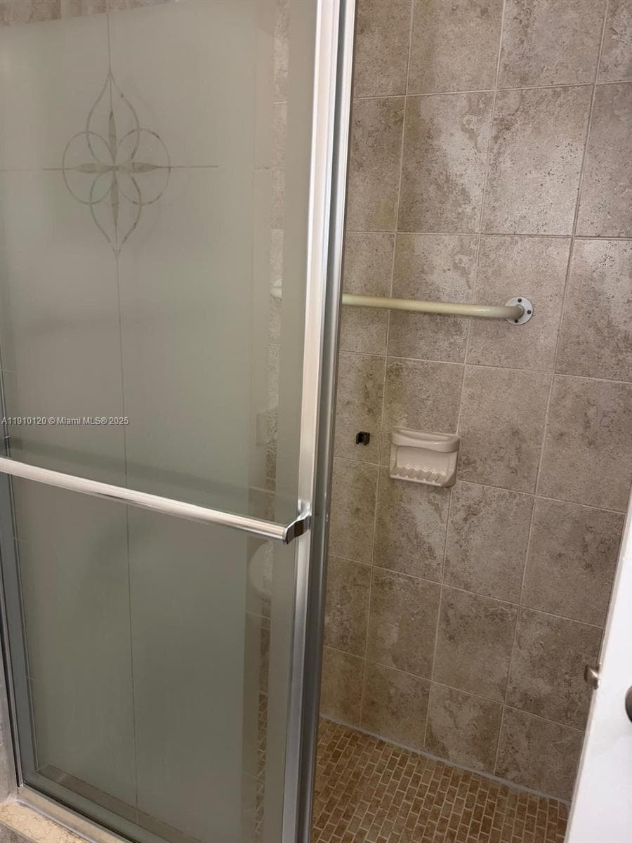 Gulfstream garden 4 · #105 in Hallandale Beach - Photo 11
